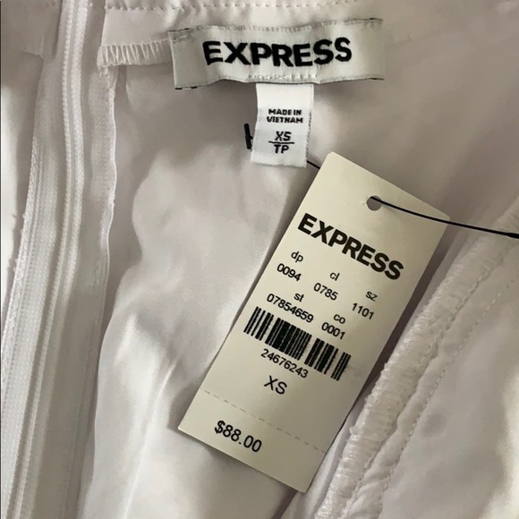 Express Eyelet Embroidered Puff Sleeve Romper boho - Picture 4 of 5